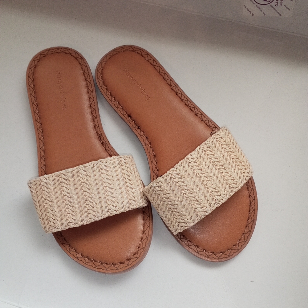 Vineyard Vines Sandals